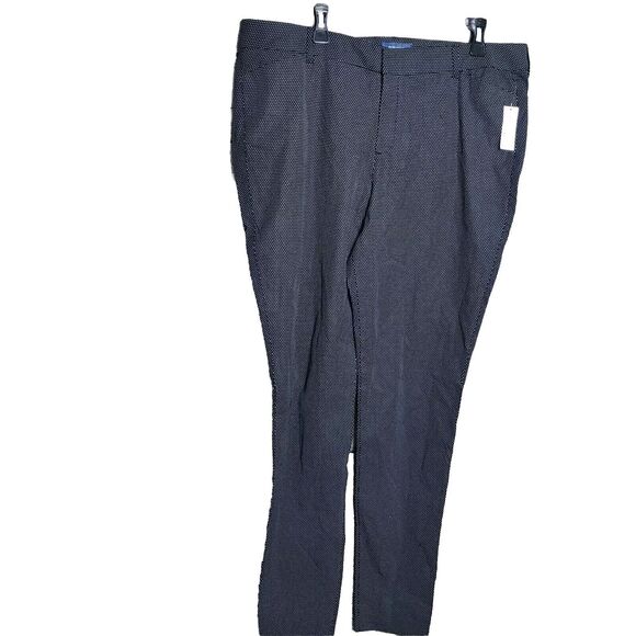 Old Navy Pants - Old Navy Pixie Mid Rise Pants Size 18 Tall NWT